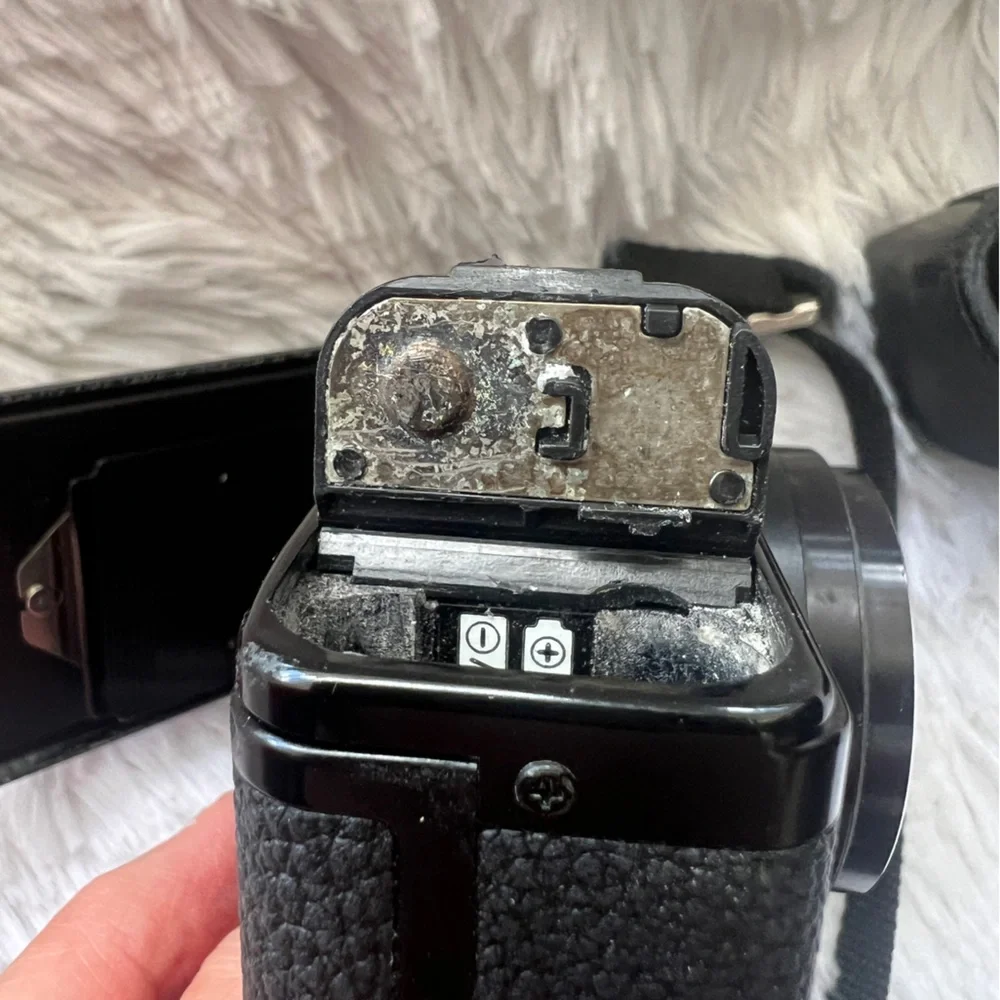 Minolta Hi-Matic AF2 35MM Film Camera - PARTS